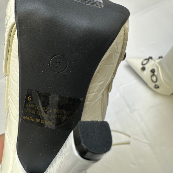 Fashion Nova Knee High Boots Croc Embossed White Stiletto Size 6 - Picture 11 of 13